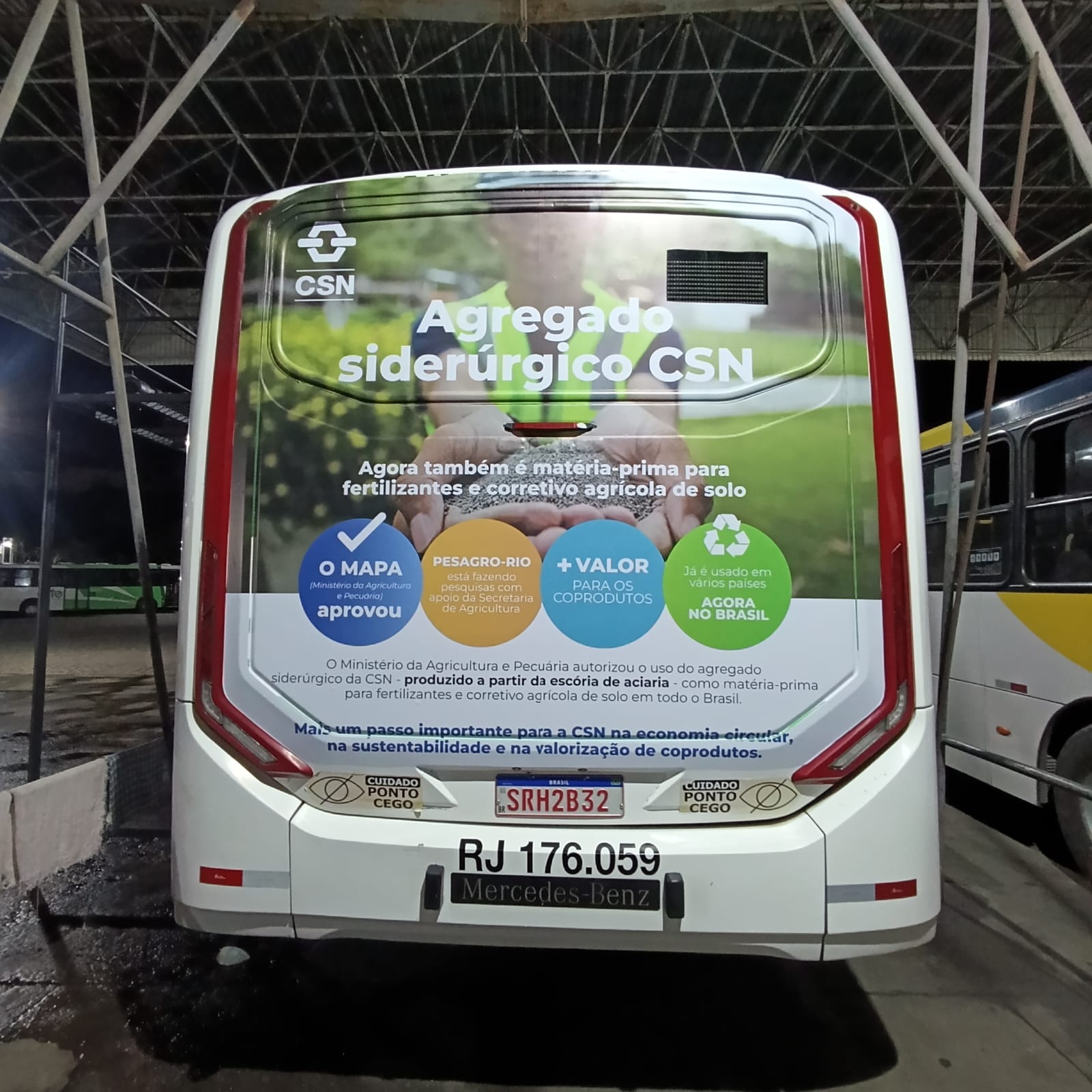 Backbus aplicado em ônibus 1